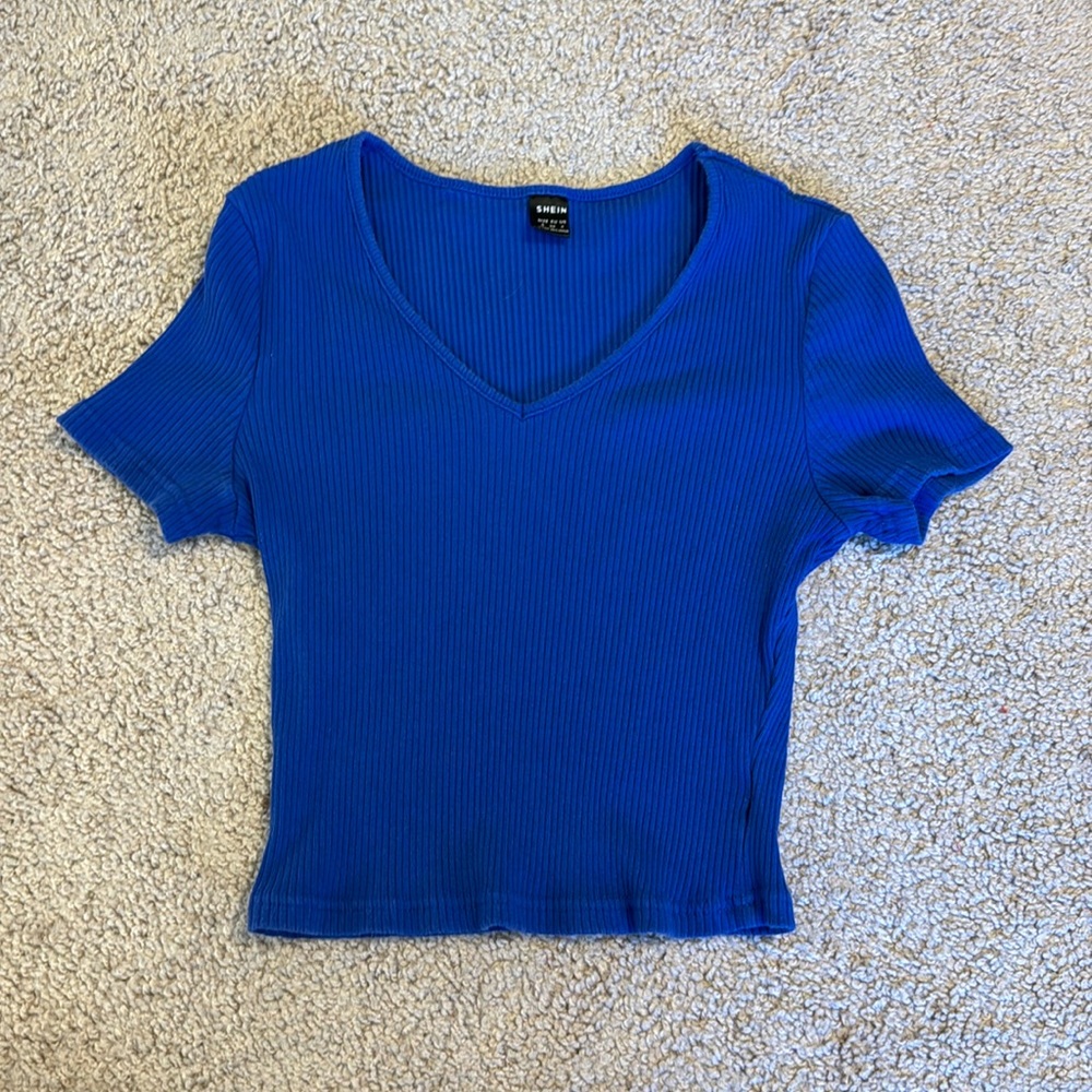 Shein cropped t-shirt